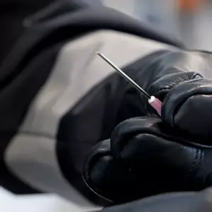 needle stick gloves